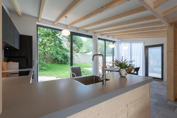 Foto van Aantrekkelijke woning met terras - Vakantiehuis in Callantsoog - Kitchen
