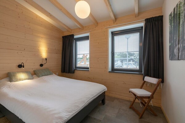 Foto van Aantrekkelijke woning met terras - Vakantiehuis in Callantsoog - BedRoom