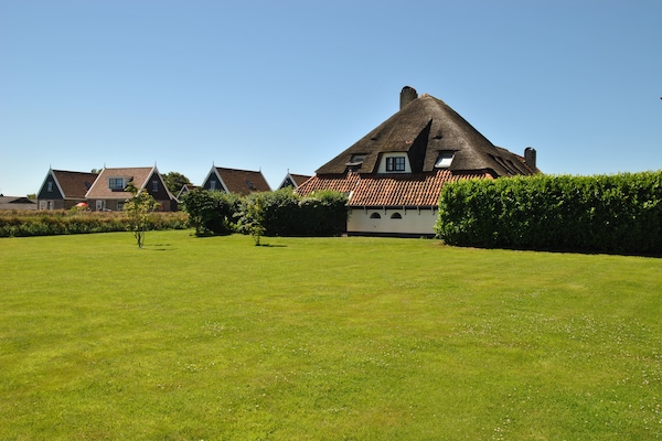 Foto van Heerlijk huis op Texel vlakbij zee - Vakantiehuis in Oost-Texel - AreaSummer1KM