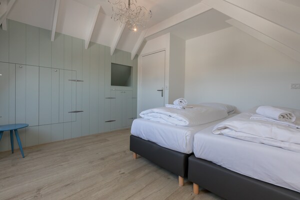 Foto van Vakantiehuis in Zeeland kindvriendelijk - Vakantiehuis in Serooskerke - BedRoom