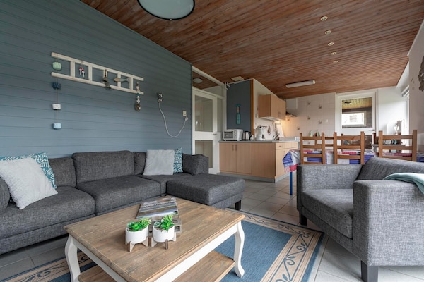 Foto van Ruim Duo bij de Duinen - Vakantiehuis in Sint Maartenszee - LivingRoom