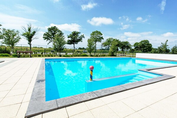 Foto van Traditioneel Nederlands Villaverblijf - Vakantiehuis in West-Graftdijk - PoolOfHouse
