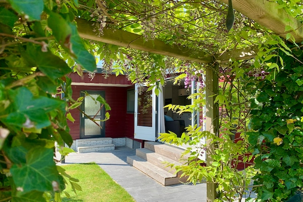 Foto van Chalet in Sint Maartenszee bij het strand - Vakantiehuis in Sint Maartenszee - GardenSummer