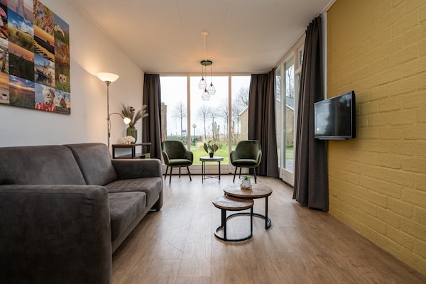 Foto van Vakantiehuis Vakantiepark 't Eibernest Texel - Vakantiehuis in De Cocksdorp - LivingRoom