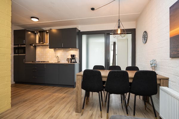 Foto van Vakantiehuis Vakantiepark 't Eibernest Texel - Vakantiehuis in De Cocksdorp - Kitchen