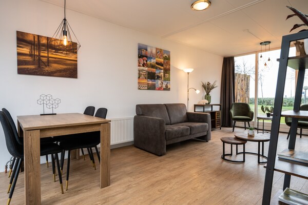 Foto van Vakantiehuis Vakantiepark 't Eibernest Texel - Vakantiehuis in De Cocksdorp - LivingRoom