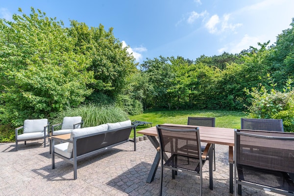 Foto van Sfeervolle villa nabij zee en bos - Vakantiehuis in De Koog - ExteriorSummer