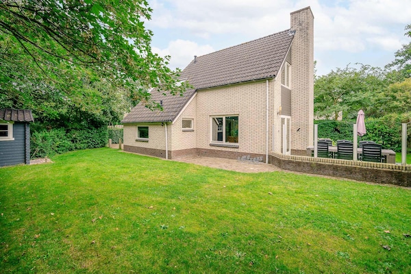 Foto van Sfeervolle villa nabij zee en bos - Vakantiehuis in De Koog - ExteriorSummer