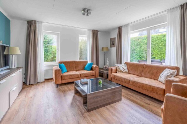 Foto van Sfeervolle villa nabij zee en bos - Vakantiehuis in De Koog - LivingRoom