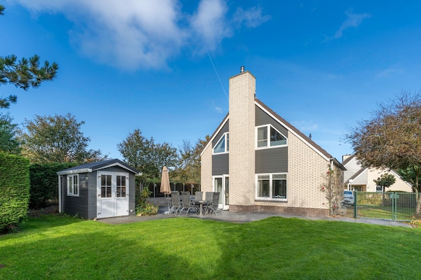 Foto van Sfeervolle villa nabij zee en bos - Vakantiehuis in De Koog - ExteriorSummer