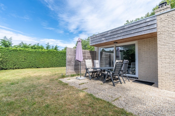 Foto van Sfeervolle vrijstaande bungalow voor 4 personen - Vakantiehuis in De Koog - GardenSummer