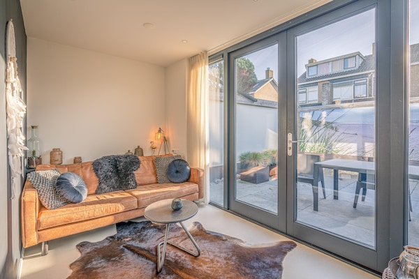 Foto van Sfeervolle 2-persoons vakantiewoning aan de Brink in De Koog - LivingRoom