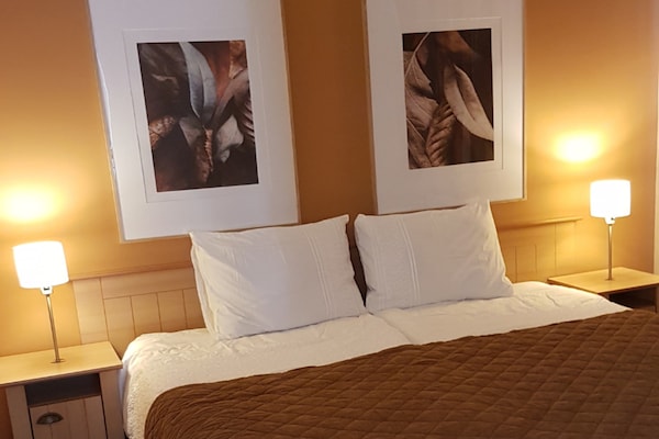 Foto van Wellnessretraite in de natuur - Vakantiehuis in Zevenhuizen - BedRoom