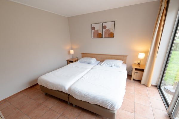Foto van Zevenhuizen Verblijf met Bubbelbad - Vakantiehuis in Zevenhuizen - BedRoom
