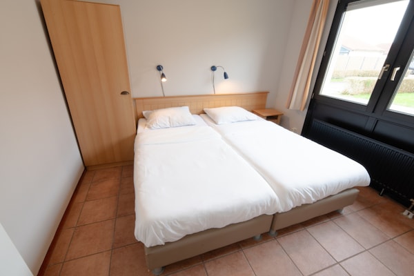 Foto van Zevenhuizen Verblijf met Bubbelbad - Vakantiehuis in Zevenhuizen - BedRoom