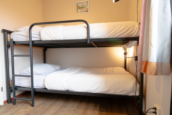 Foto van Vakantiehuis in Zevenhuizen bij Delft - Vakantiehuis in Zevenhuizen - BedRoom