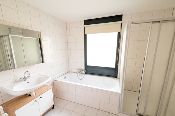 Foto van Vakantiehuis in Zevenhuizen bij Delft - Vakantiehuis in Zevenhuizen - BathRoom