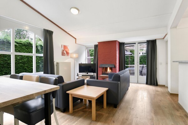 Foto van Sauna Retreat aan het Meer - Vakantiehuis in Brouwershaven - LivingRoom