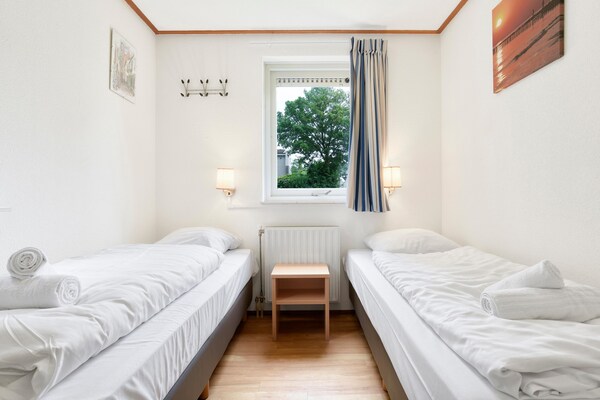 Foto van Sauna Retreat aan het Meer - Vakantiehuis in Brouwershaven - BedRoom