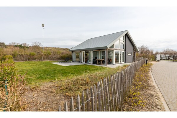 Foto van Vakantiehuis in Renesse bij het Strand - Vakantiehuis in Renesse - ExteriorSummer