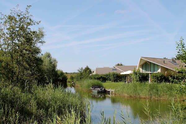 Foto van Villa in Zeeland met privéterras - Vakantiehuis in Kortgene - ExteriorSummer