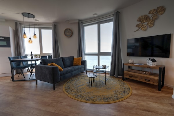 Foto van Appartement Scherpenisse bij Oosterschelde - Vakantiehuis in Scherpenisse - LivingRoom