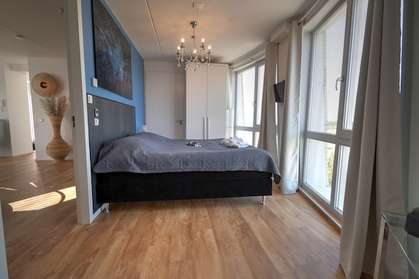 Foto van Appartement Scherpenisse bij Oosterschelde - Vakantiehuis in Scherpenisse - BedRoom