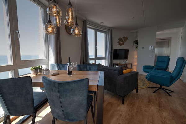 Foto van Appartement Scherpenisse bij Oosterschelde - Vakantiehuis in Scherpenisse - LivingRoom