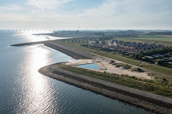 Foto van Vakantiehuis bij Zeeuwse stranden - Vakantiehuis in Colijnsplaat - AreaSummer1KM