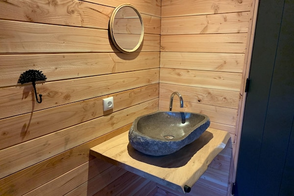 Foto van Wellnesshuis in Brabant met privéspa - Vakantiehuis in Uden - BathRoom