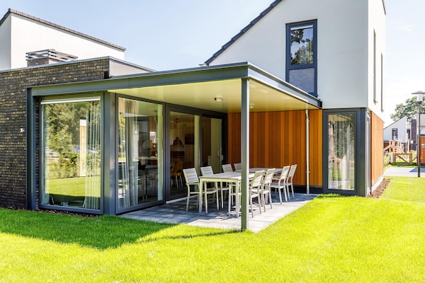 Foto van Boerderij in Limburg met Sauna & BBQ - Vakantiehuis in Roggel - TerraceBalcony