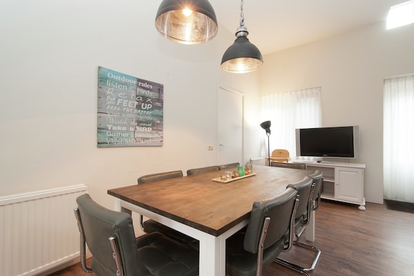Foto van Vakantiehuis in Bergen bij Noordzeestrand - Vakantiehuis in Bergen aan zee - DiningRoom