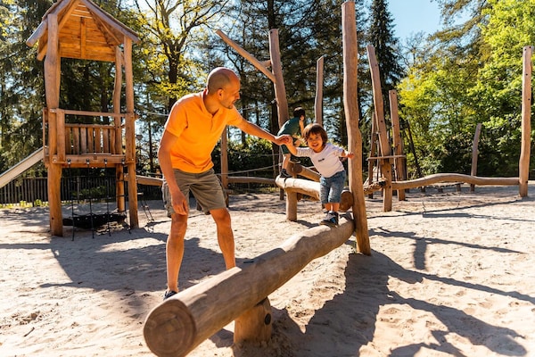 Foto van Relaxed Woodland Chalet voor 6 personen - Vakantiehuis in Otterlo - ParkFacilities