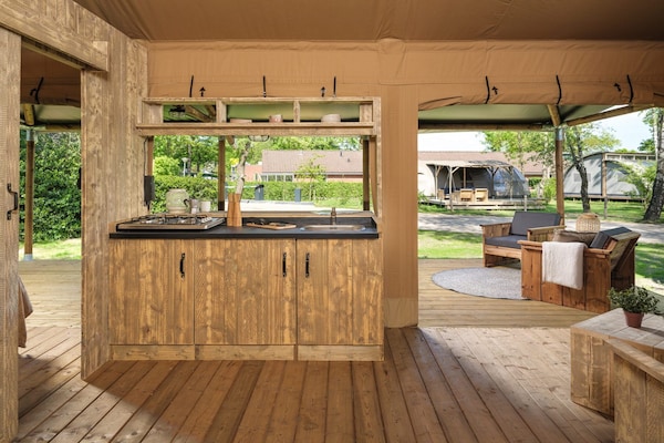 Foto van Sfeervolle safaritent voor gezinsglamping - Vakantiehuis in Zuna - Kitchen