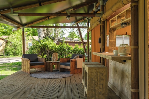 Foto van Sfeervolle safaritent voor gezinsglamping - Vakantiehuis in Zuna - TerraceBalcony