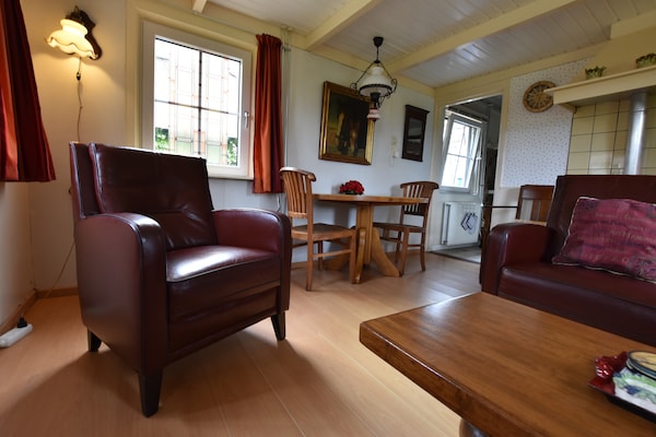 Foto van Vakantiehuis met fietsgebied - Vakantiehuis in Den ham - LivingRoom