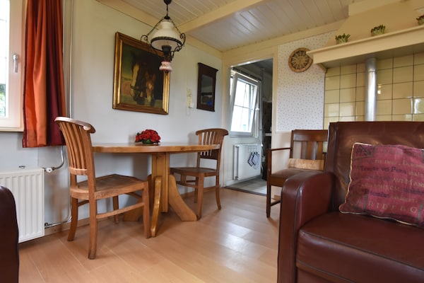 Foto van Vakantiehuis met fietsgebied - Vakantiehuis in Den ham - DiningRoom