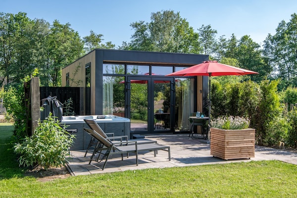 Foto van Privésauna bij Wellness Lodge in Drenthe - Vakantiehuis in Dalerveen - ExteriorSummer