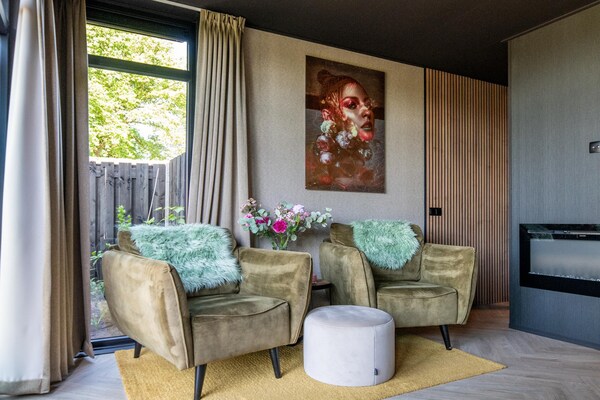Foto van Privésauna bij Wellness Lodge in Drenthe - Vakantiehuis in Dalerveen - LivingRoom