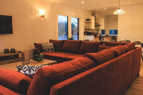 Foto van Premium saunalodge voor 8 personen in Slagharen - Vakantiehuis in Slagharen - LivingRoom