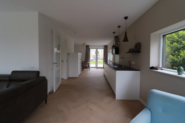 Foto van Privé-bungalow met steiger voor 6 - Vakantiehuis in Makkum - Kitchen