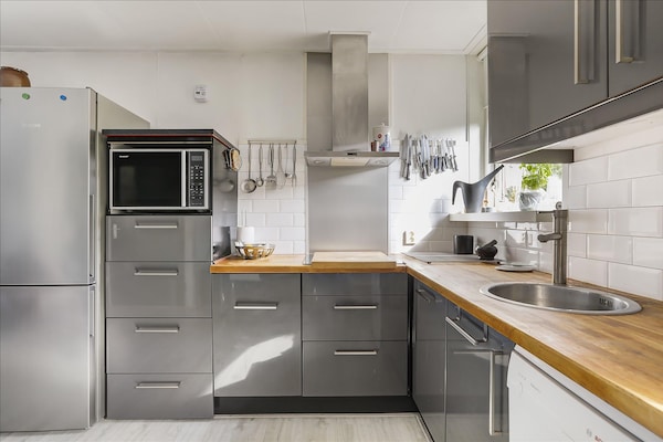 Foto van Vakantiehuis in Grou met Bubbelbad - Vakantiehuis in Grou - Kitchen