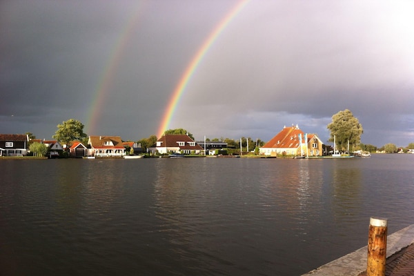 Foto van Twee vakantiehuizen tegenover elkaar - Vakantiehuis in grou - AreaSummer1KM