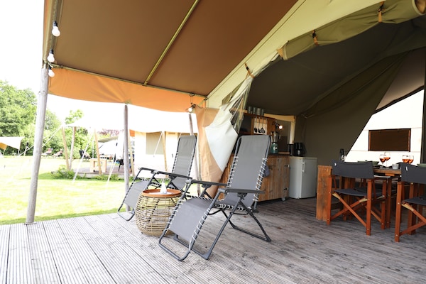Foto van Safaritent, Friesland - Vakantiehuis in Twijzel - TerraceBalcony
