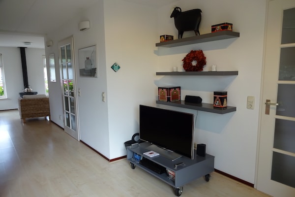 Foto van Vakantiehuis in Steendam bij Schildmeer - Vakantiehuis in Steendam - LivingRoom
