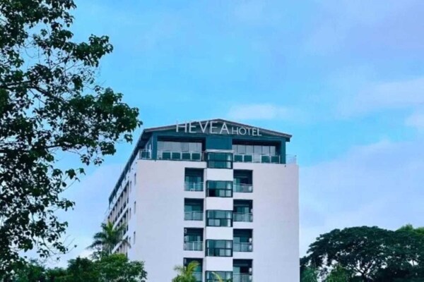 Foto van Premium Luxe Verblijf in Sunday Hevea Resort - Vakantiehuis in Pampanga - ExteriorSummer
