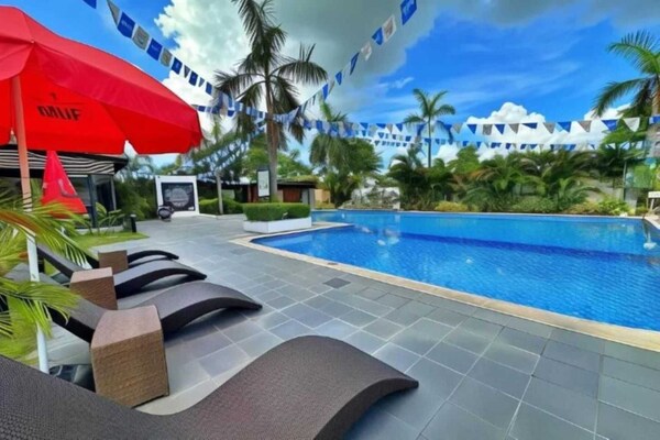 Foto van Premium Luxe Verblijf in Sunday Hevea Resort - Vakantiehuis in Pampanga - PoolOfHouse