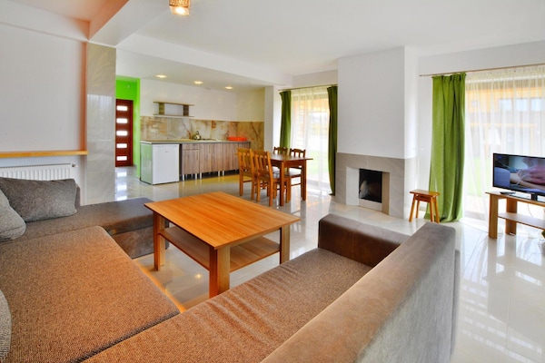 Foto van Vakantiehuis met privétuin, vlakbij het strand - Vakantiehuis in Sarbinowo - LivingRoom