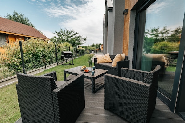 Foto van Vakantiehuis vlakbij zee, airconditioning - Vakantiehuis in Sianozety - TerraceBalcony