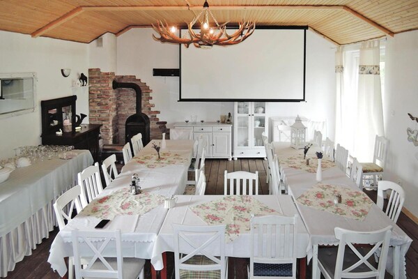 Foto van Villa in Troszyn bij meer met strand - Vakantiehuis in Troszyn - DiningRoom